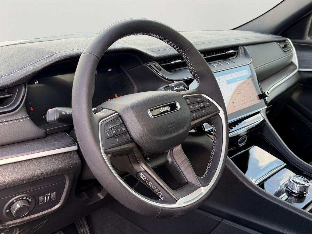 2026 Jeep Grand Cherokee Laredo Altitude