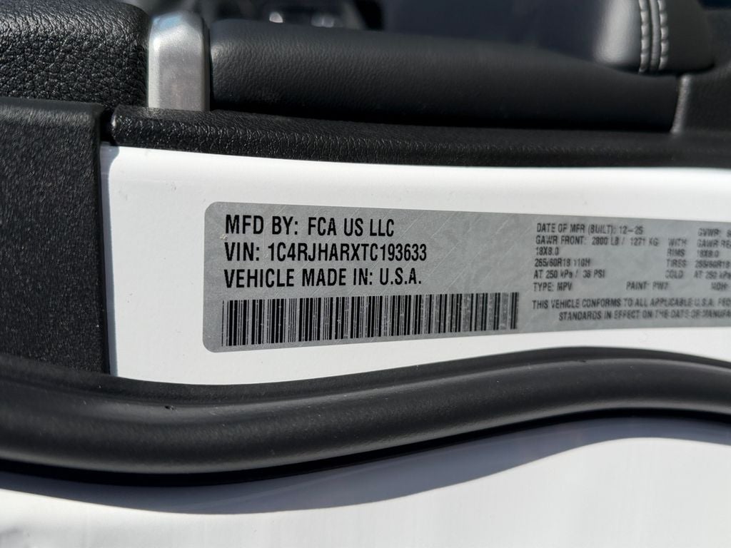 2026 Jeep Grand Cherokee Laredo