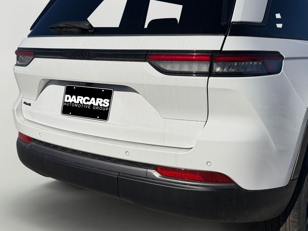 2026 Jeep Grand Cherokee Laredo