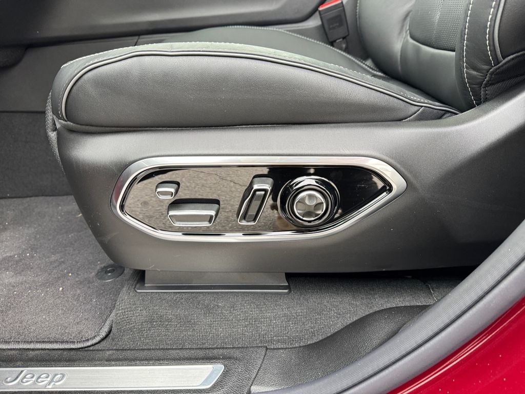 2025 Jeep Grand Cherokee L Overland