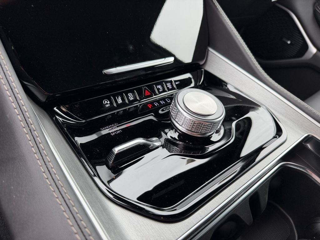 2026 Jeep Grand Wagoneer Limited Altitude