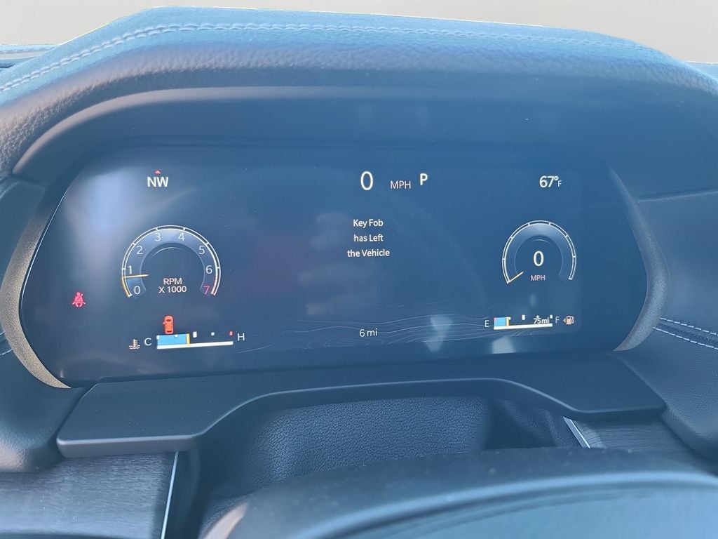 2025 Jeep Grand Cherokee Limited Dual-Pane Panoramic Sunroof