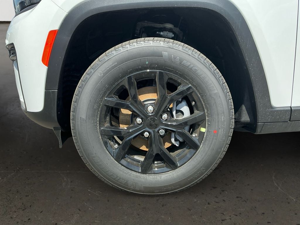 2026 Jeep Grand Cherokee Laredo