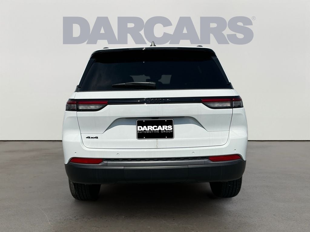 2026 Jeep Grand Cherokee Laredo