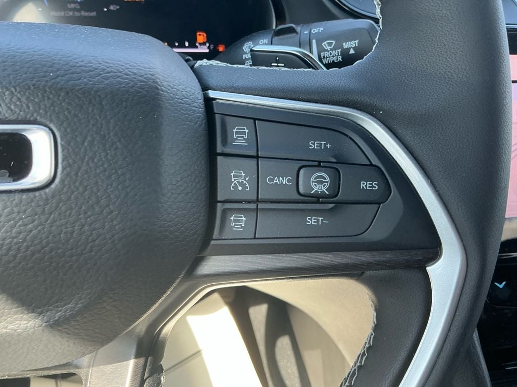 2026 Jeep Grand Cherokee Altitude