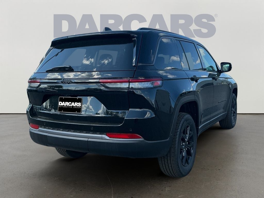 2026 Jeep Grand Cherokee Altitude