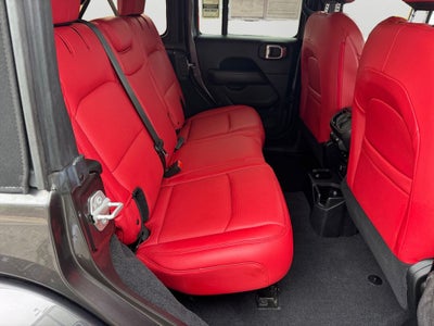 2020 Jeep Wrangler Unlimited Sahara 3.6L V6, GPS Navigation,