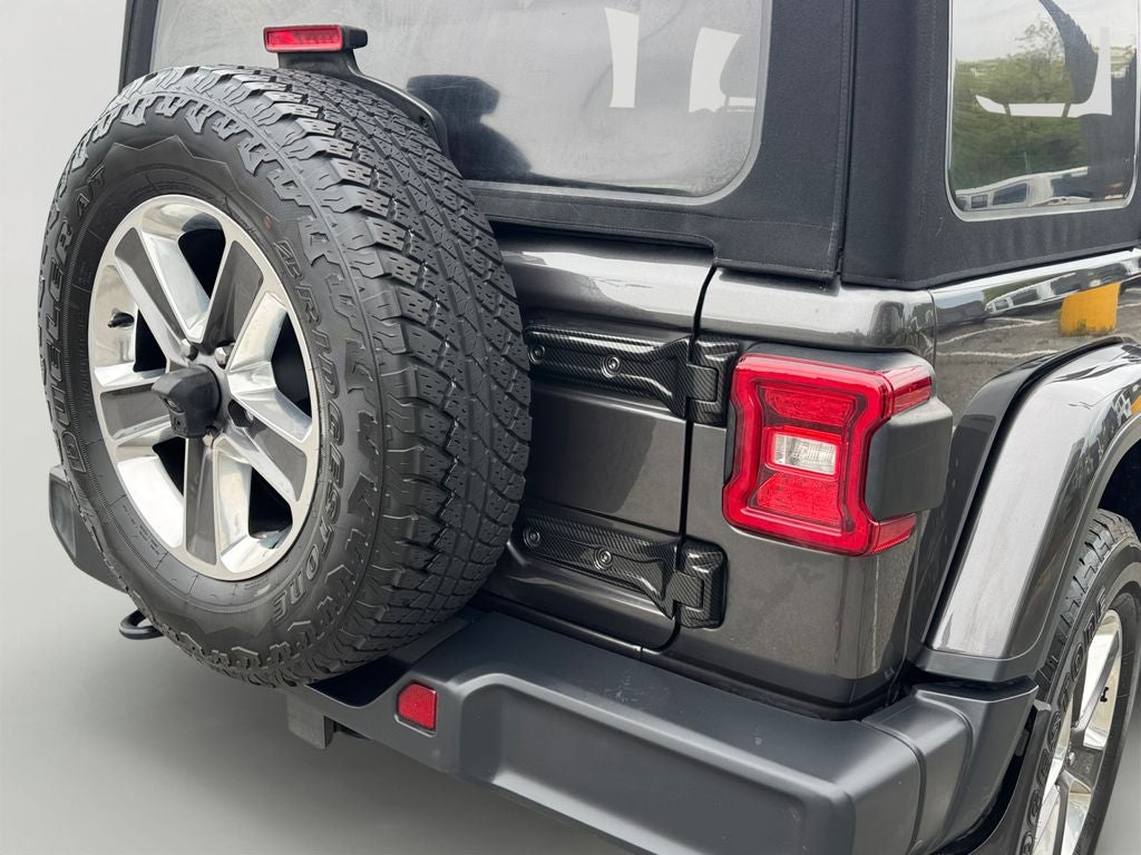 2020 Jeep Wrangler Unlimited Sahara 3.6L V6, GPS Navigation,