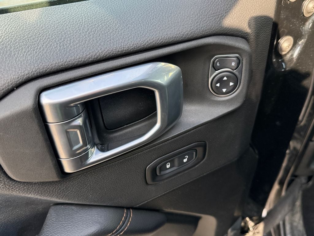 2022 Jeep Wrangler Unlimited Sahara High Altitude 4xe Sky One–Touch® Power–Top