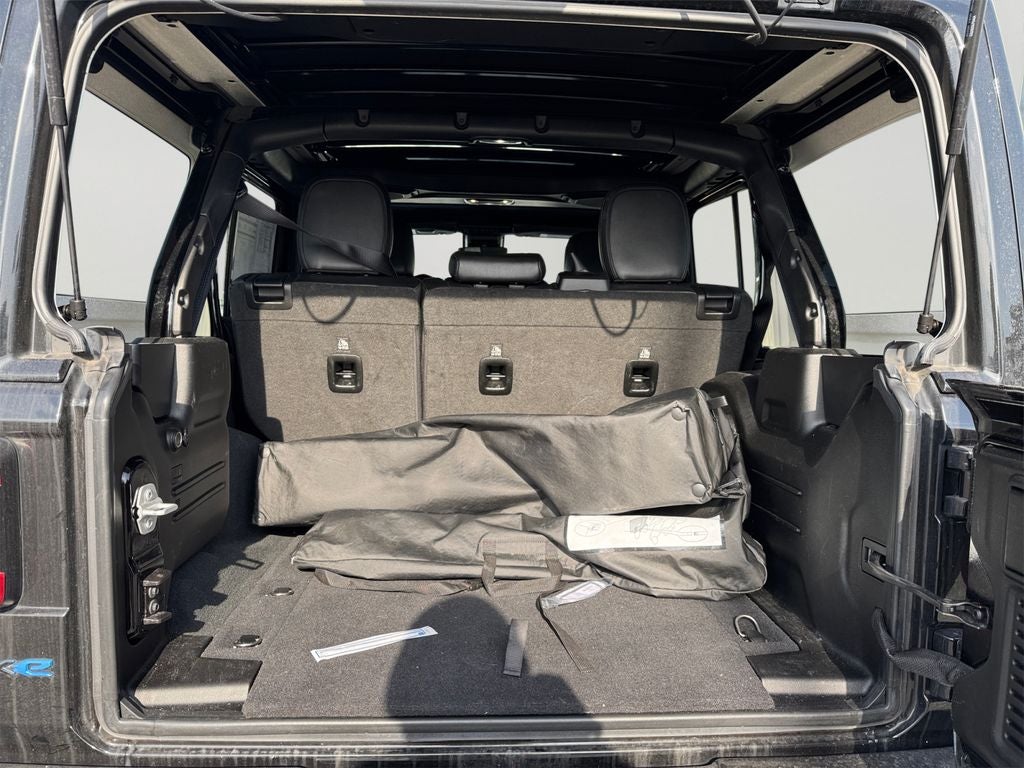 2022 Jeep Wrangler Unlimited Sahara High Altitude 4xe Sky One–Touch® Power–Top