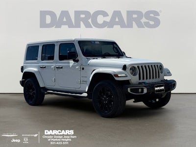 2023 Jeep Wrangler Sahara 4xe Leather seats