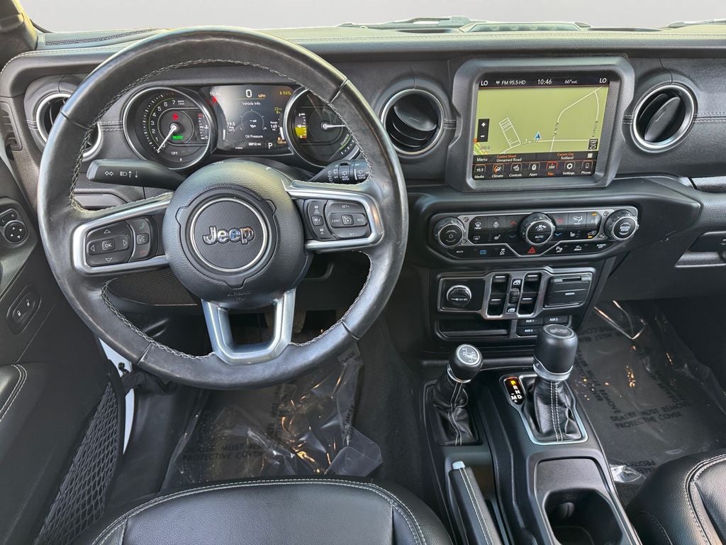 2023 Jeep Wrangler Sahara 4xe Sky One–Touch® Power–Top