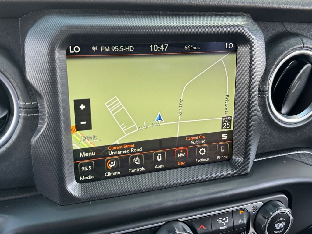 2023 Jeep Wrangler Sahara 4xe Sky One–Touch® Power–Top