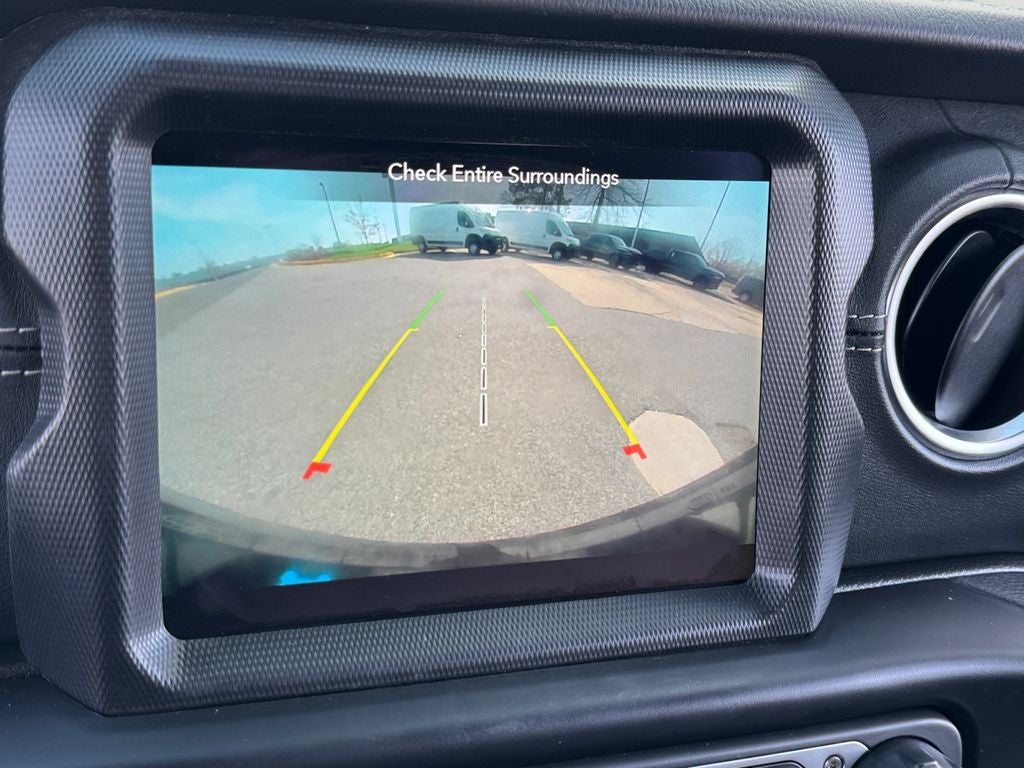 2023 Jeep Wrangler Sahara 4xe Sky One–Touch® Power–Top