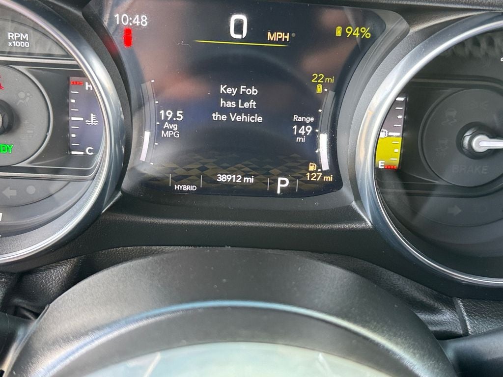 2023 Jeep Wrangler Sahara 4xe Sky One–Touch® Power–Top