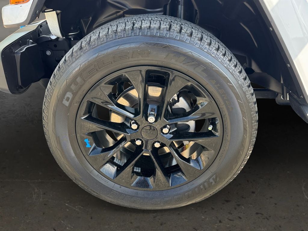 2023 Jeep Wrangler Sahara 4xe Sky One–Touch® Power–Top