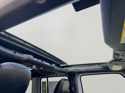 2023 Jeep Wrangler Sahara 4xe Sky One–Touch® Power–Top