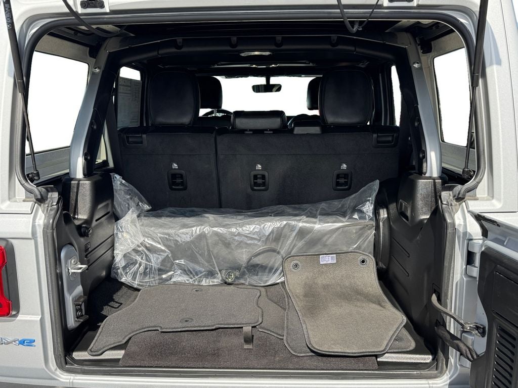 2023 Jeep Wrangler Sahara 4xe Sky One–Touch® Power–Top