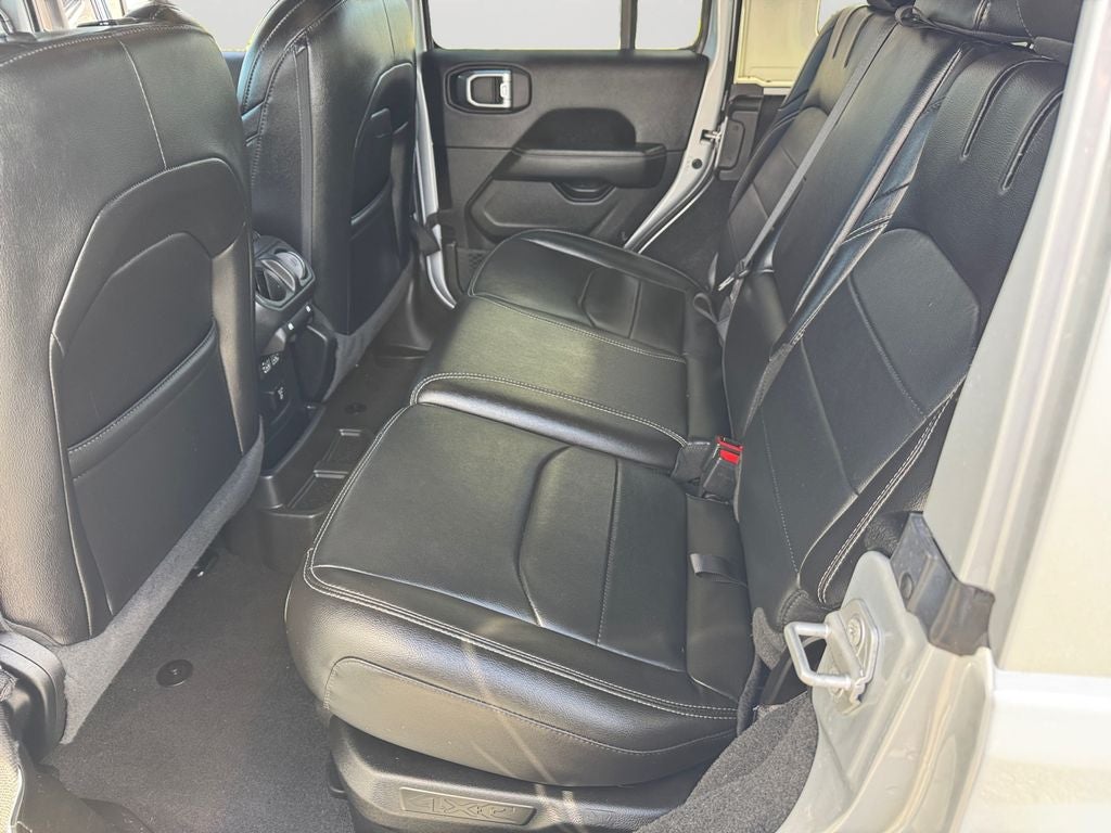 2023 Jeep Wrangler Sahara 4xe Sky One–Touch® Power–Top