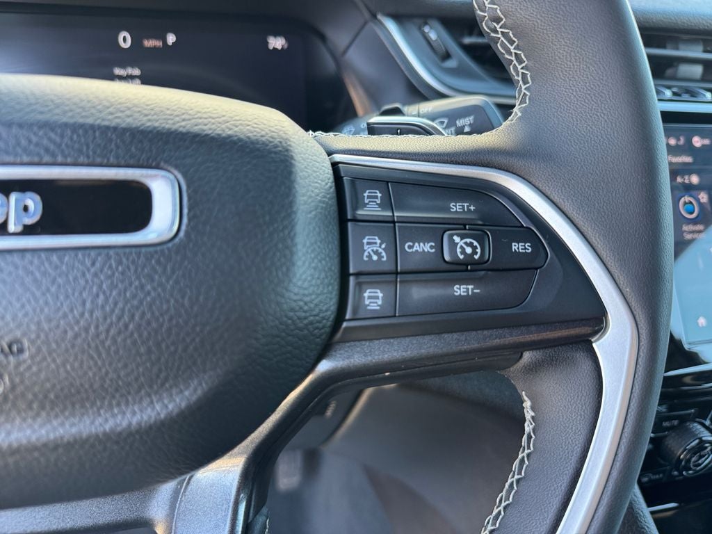 2023 Jeep Grand Cherokee Altitude Power Sunroof