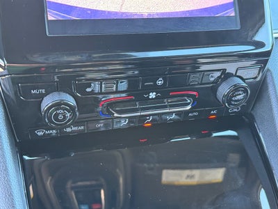 2023 Jeep Grand Cherokee Altitude Power Sunroof