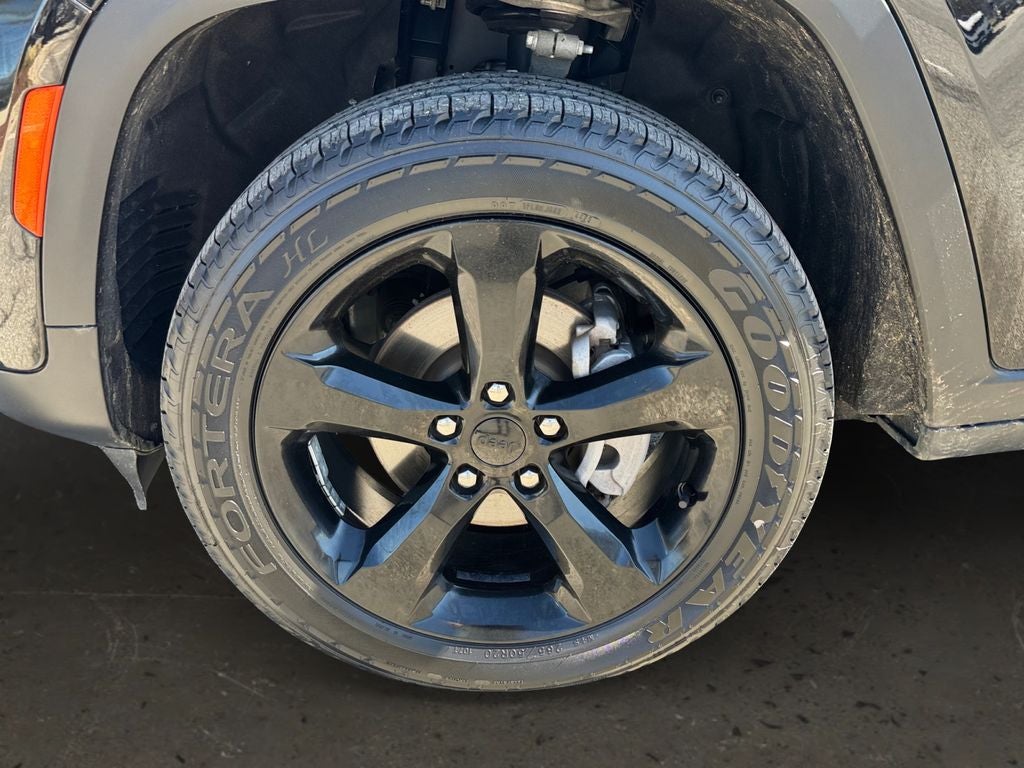 2023 Jeep Grand Cherokee Altitude Power Sunroof