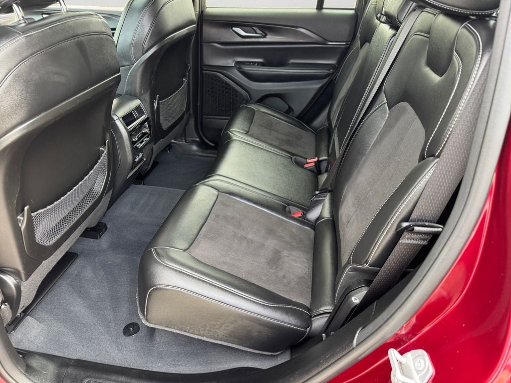 2023 Jeep Grand Cherokee Altitude Sunroof ,Capri Leatherette