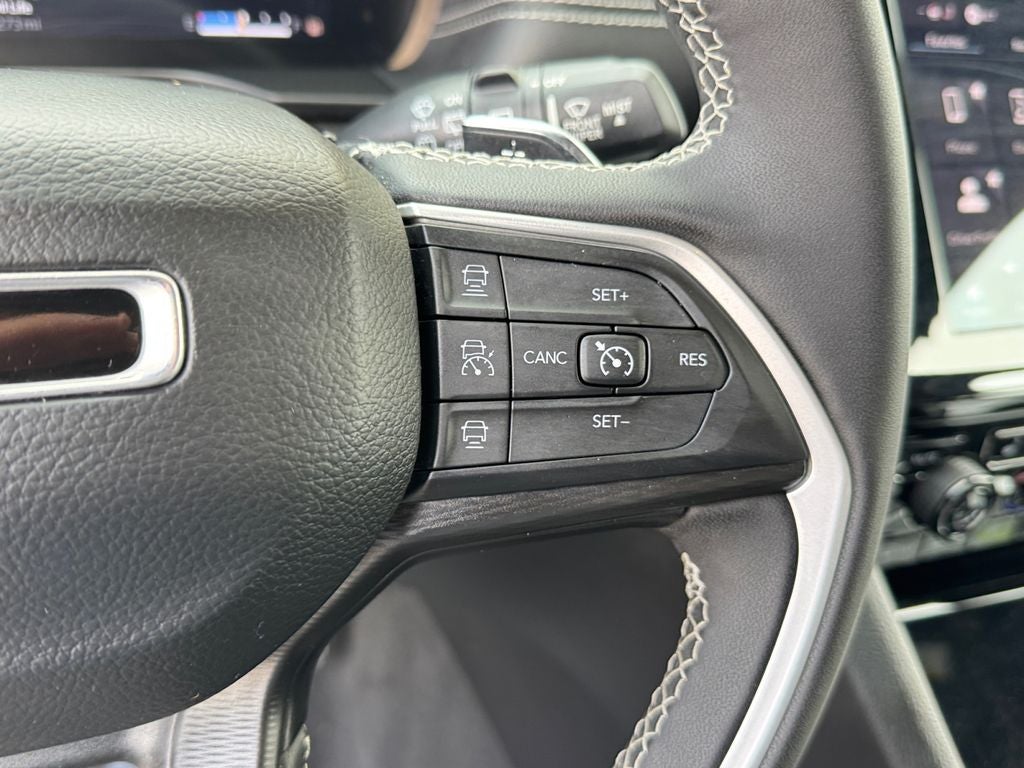2023 Jeep Grand Cherokee Altitude Sunroof ,Capri Leatherette