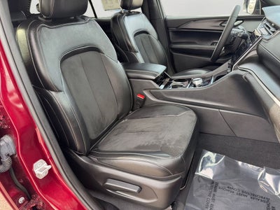 2023 Jeep Grand Cherokee Altitude Sunroof ,Capri Leatherette
