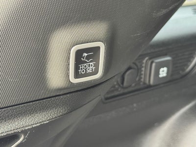 2023 Jeep Grand Cherokee Altitude Sunroof ,Capri Leatherette