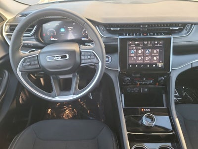 2023 Jeep Grand Cherokee L Laredo Sunroof