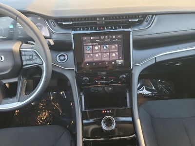 2023 Jeep Grand Cherokee L Laredo Sunroof