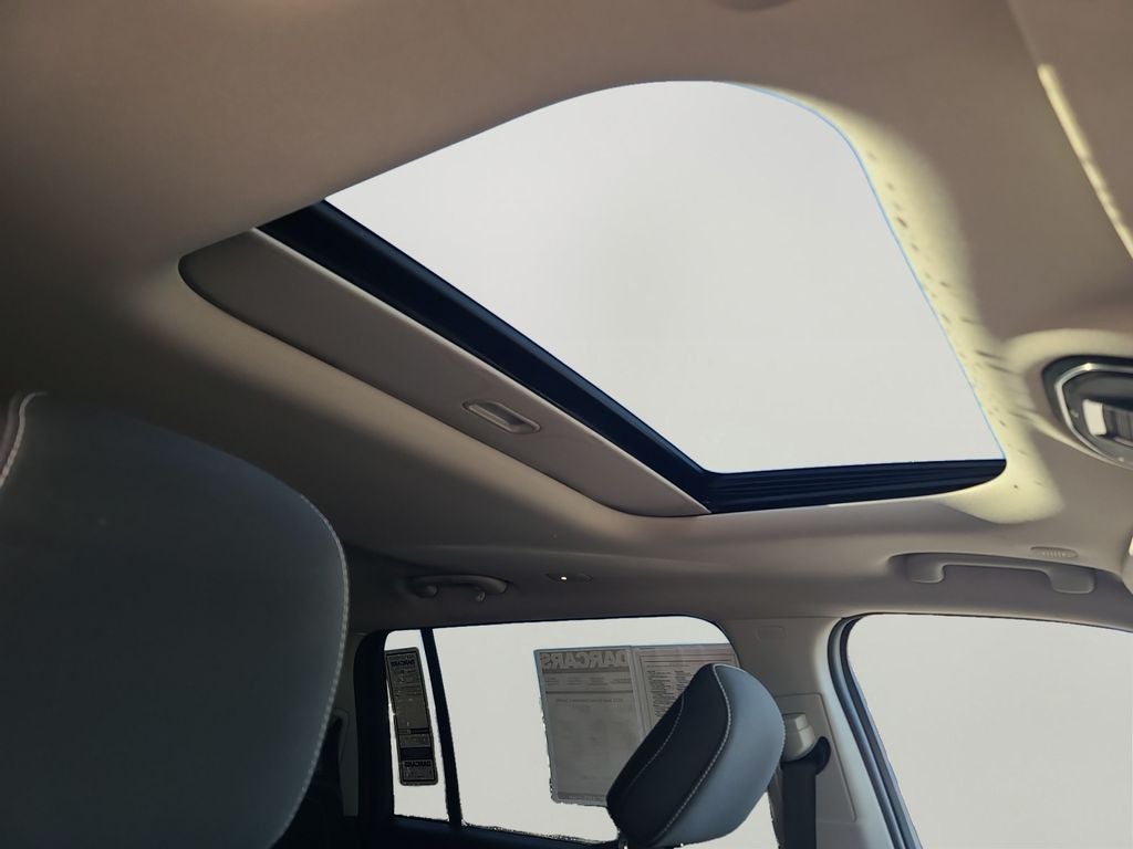 2023 Jeep Grand Cherokee L Laredo Sunroof
