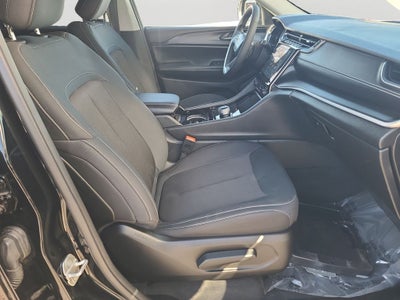 2023 Jeep Grand Cherokee L Laredo Sunroof