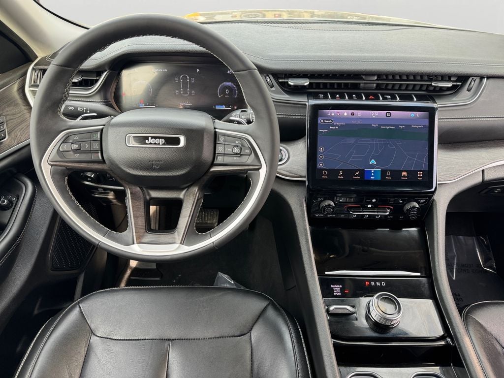 2023 Jeep Grand Cherokee L Limited Dual–Pane Panoramic Sunroof