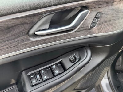 2023 Jeep Grand Cherokee L Limited Dual–Pane Panoramic Sunroof