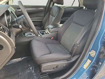 2023 Chrysler 300 Touring Safety Tec pkg