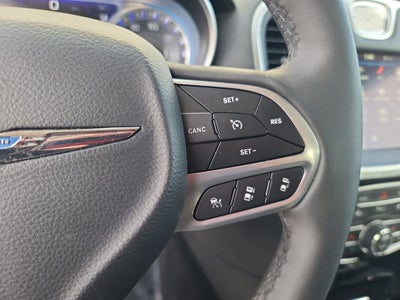 2023 Chrysler 300 Touring Safety Tec pkg