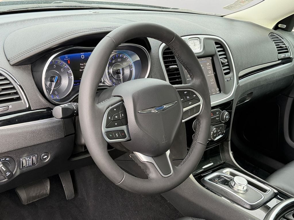 2023 Chrysler 300 Touring DualPane Panoramic Sunroof