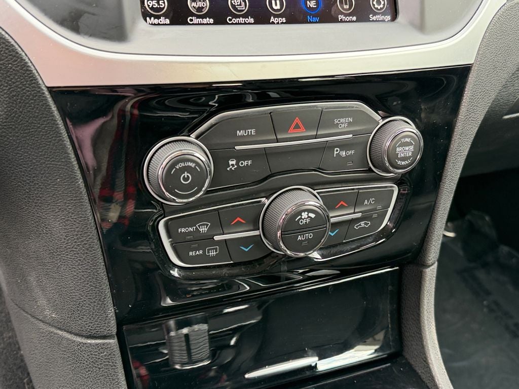 2023 Chrysler 300 Touring DualPane Panoramic Sunroof