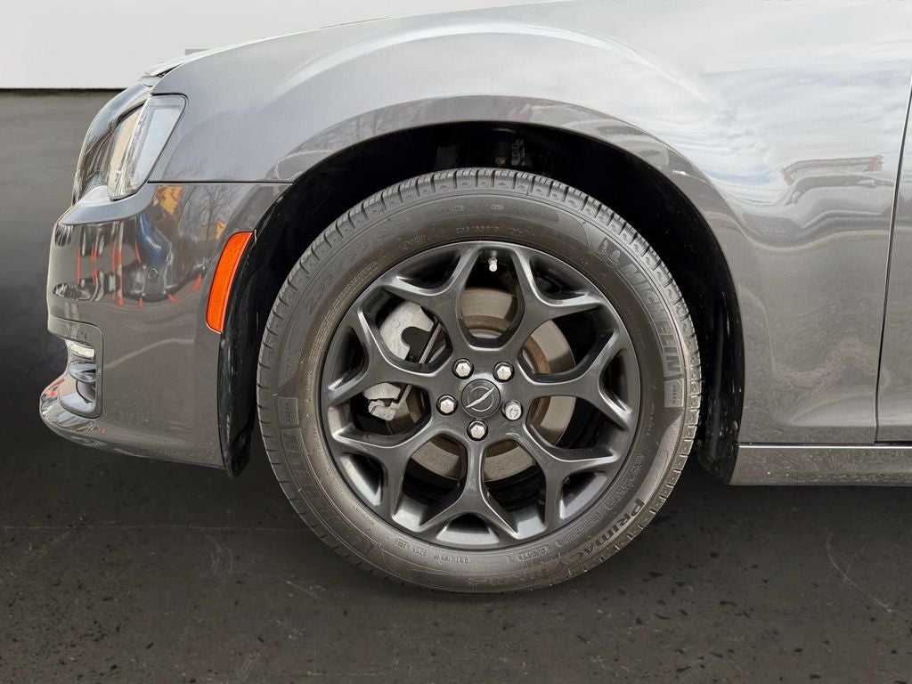 2023 Chrysler 300 Touring DualPane Panoramic Sunroof