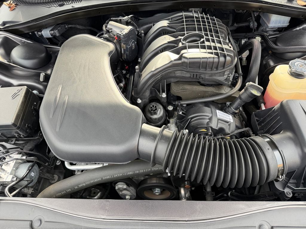 2023 Chrysler 300 Touring DualPane Panoramic Sunroof