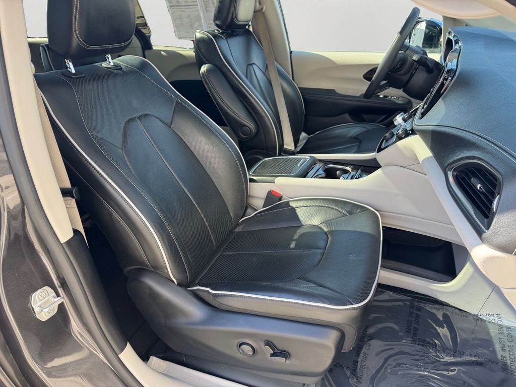 2023 Chrysler Pacifica Limited Nappa Leather