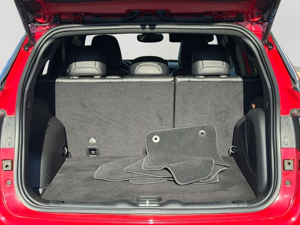 2023 Jeep Compass Latitude Lux Dual–Pane Panoramic Sunroof