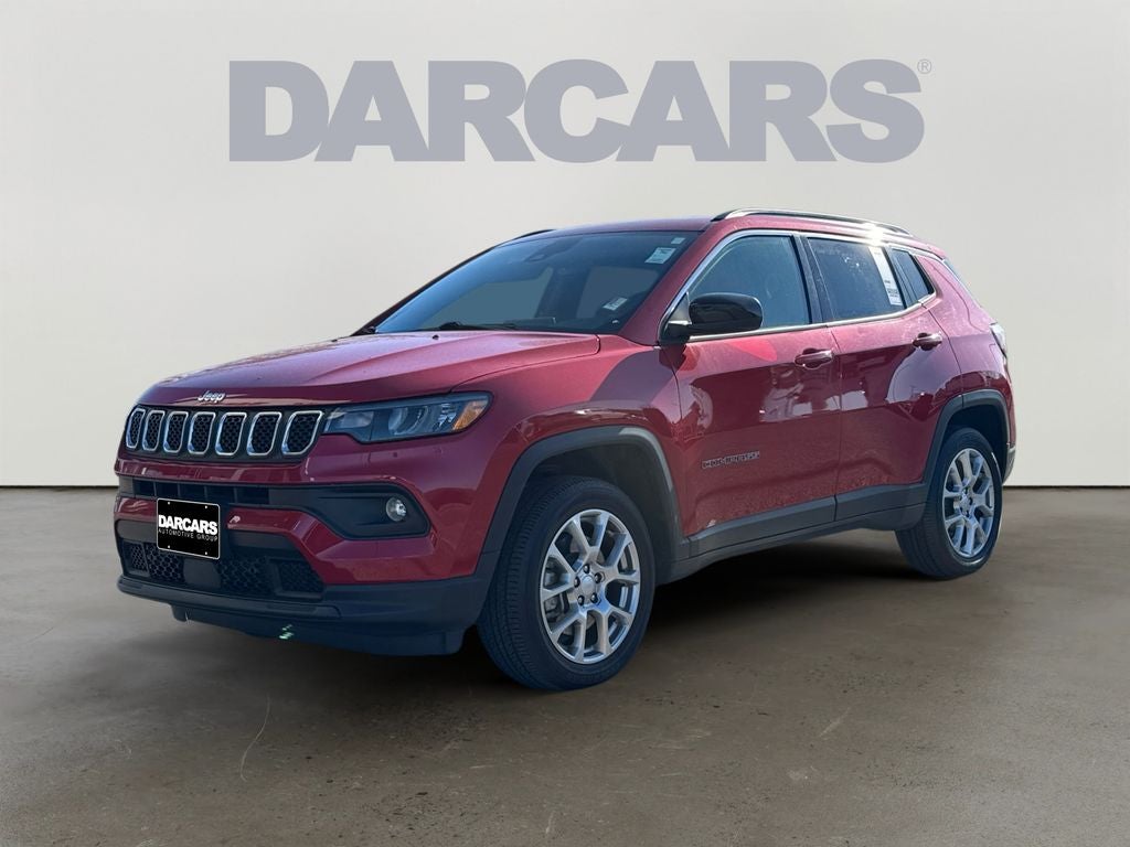 2023 Jeep Compass Latitude Lux Dual–Pane Panoramic Sunroof