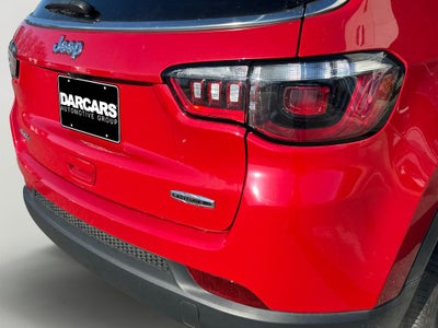 2023 Jeep Compass Latitude Lux Dual–Pane Panoramic Sunroof