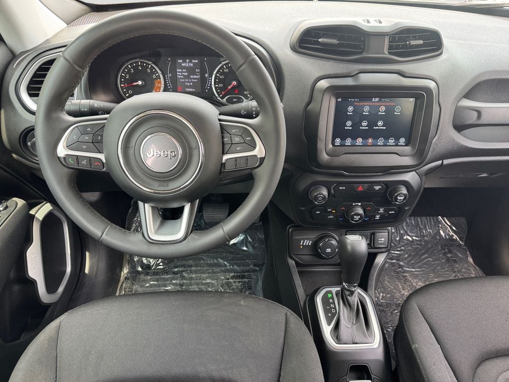 2019 Jeep Renegade Latitude Power 8–Way Adjustable