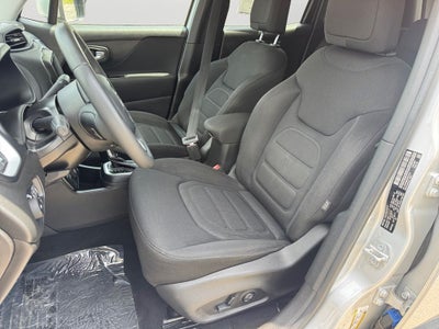 2019 Jeep Renegade Latitude Power 8–Way Adjustable