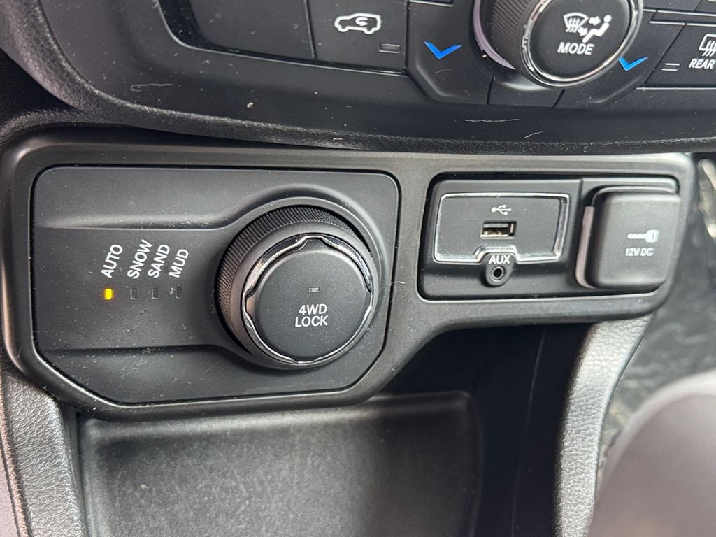 2019 Jeep Renegade Latitude Power 8–Way Adjustable
