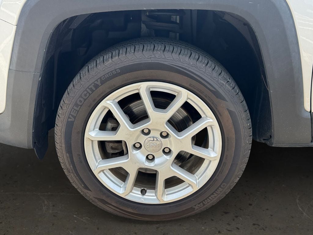 2019 Jeep Renegade Latitude Power 8–Way Adjustable